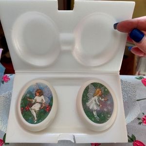 🗺️ 1984 Vintage Avon New! Enchanted Land Soap Set